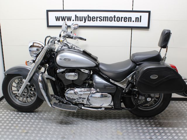 suzuki - intruder-c-800-classic