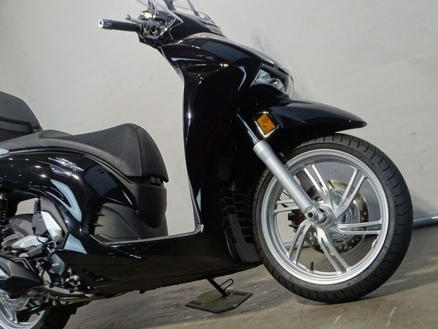 honda - sh-300i---abs