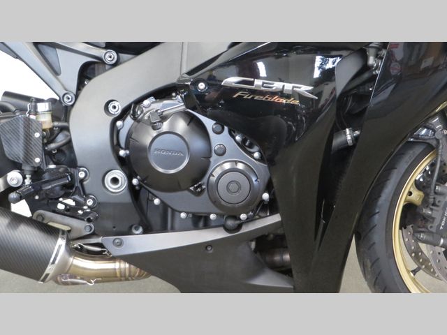 honda - cbr-1000-rr-fireblade