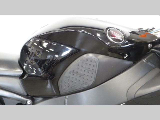 honda - cbr-1000-rr-fireblade