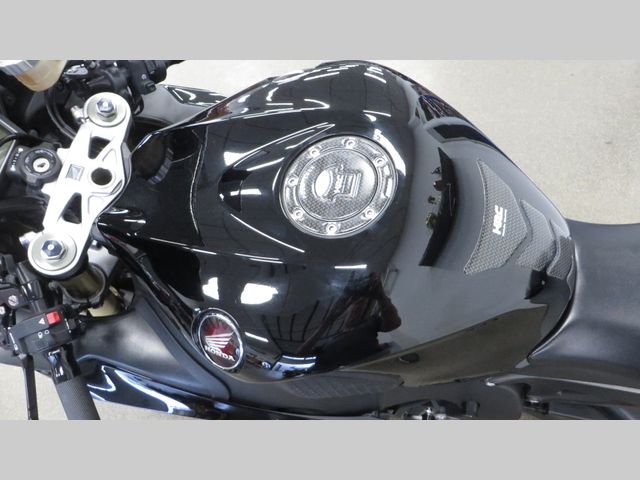 honda - cbr-1000-rr-fireblade