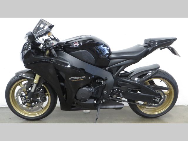 honda - cbr-1000-rr-fireblade