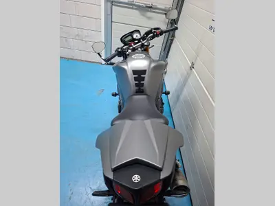 YAMAHA FZ 8 ABS – foto 4