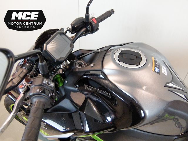 kawasaki - z900