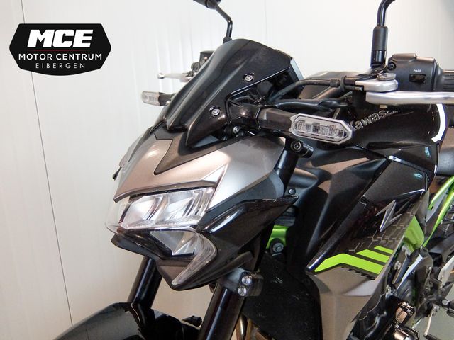 kawasaki - z900