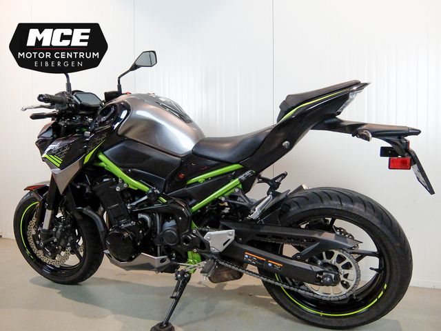 kawasaki - z900