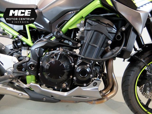 kawasaki - z900