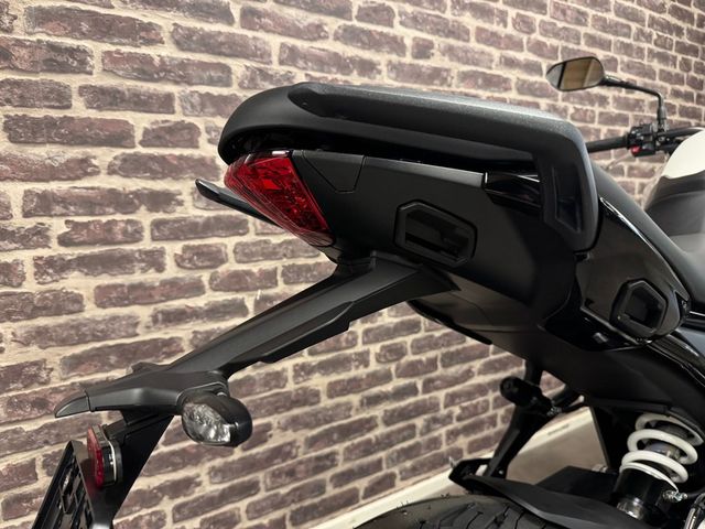 triumph - tiger-sport-660