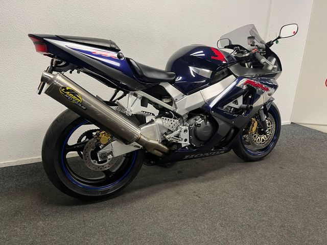 honda - cbr-900-rr-fireblade
