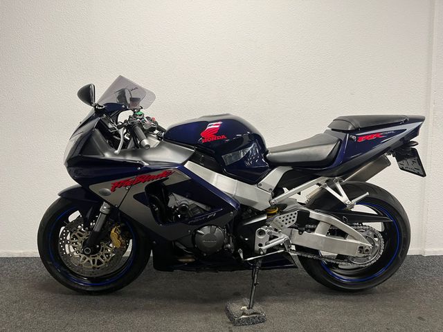 honda - cbr-900-rr-fireblade
