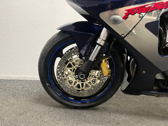 honda - cbr-900-rr-fireblade