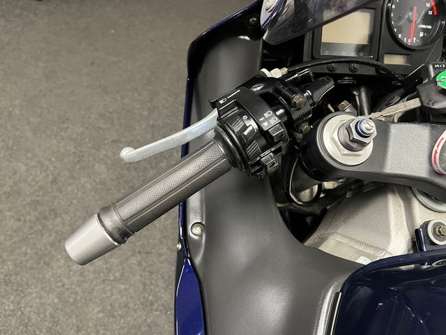 honda - cbr-900-rr-fireblade