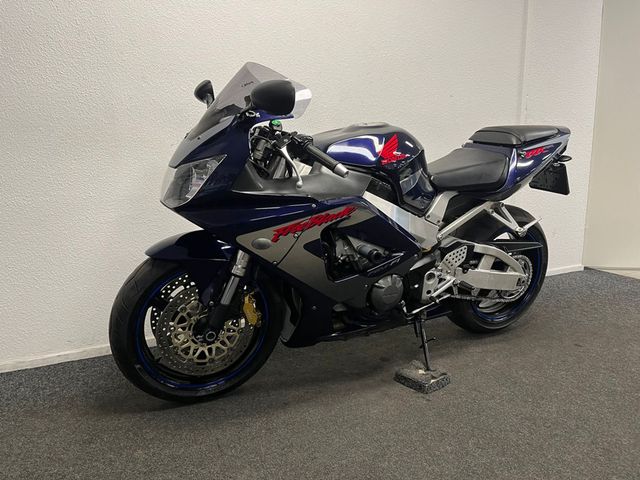 honda - cbr-900-rr-fireblade