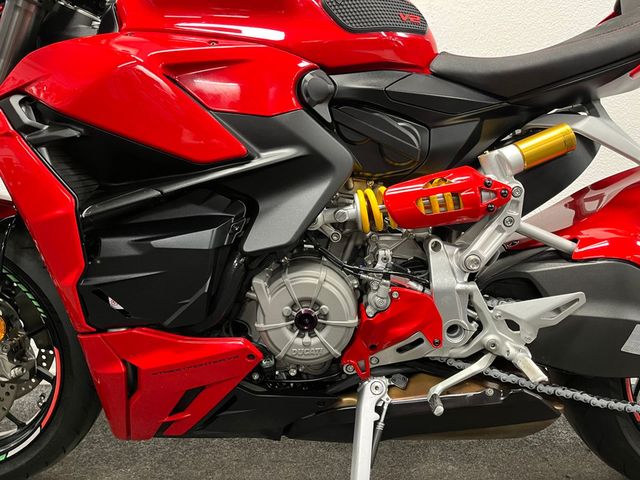 ducati - streetfighter-v2