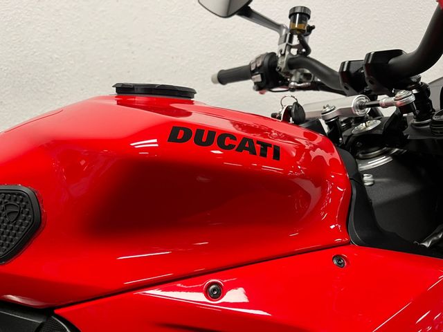 ducati - streetfighter-v2