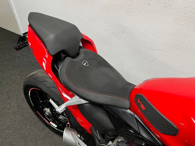 ducati - streetfighter-v2