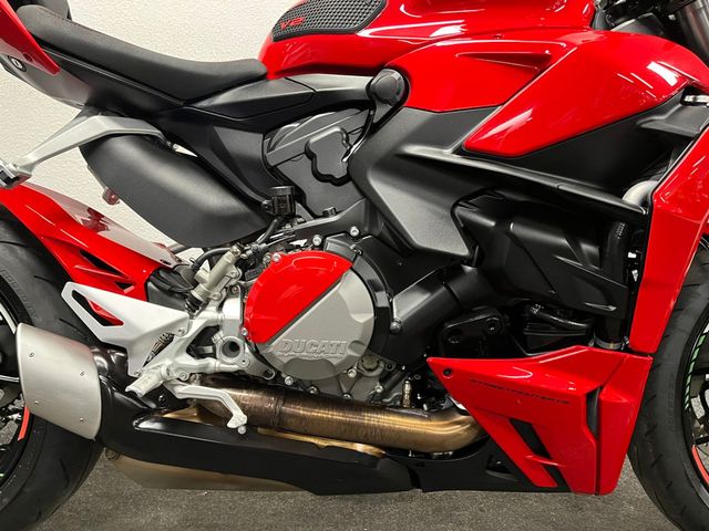 ducati - streetfighter-v2