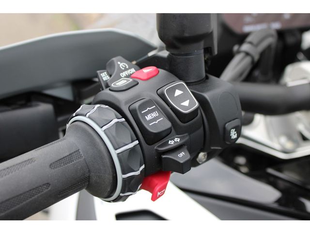 bmw - r-1300-gs-adventure