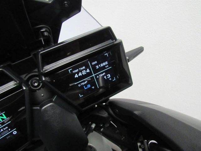 yamaha - tracer-9