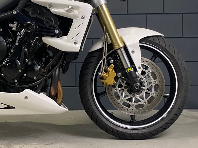triumph - street-triple