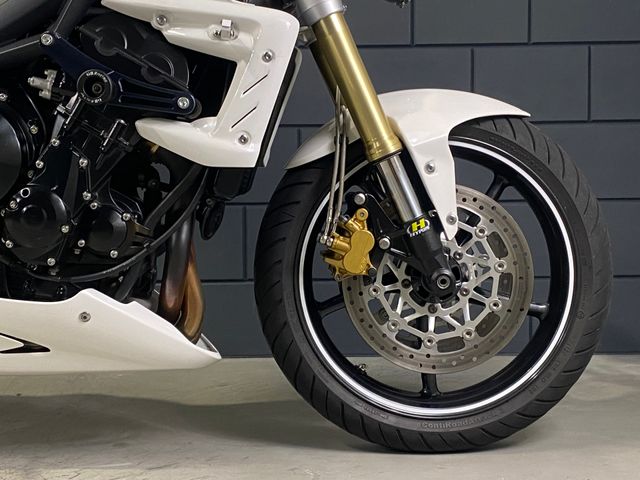 triumph - street-triple