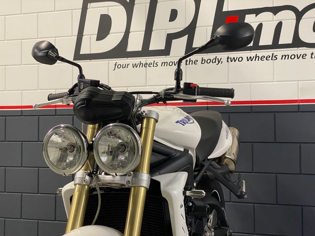 triumph - street-triple