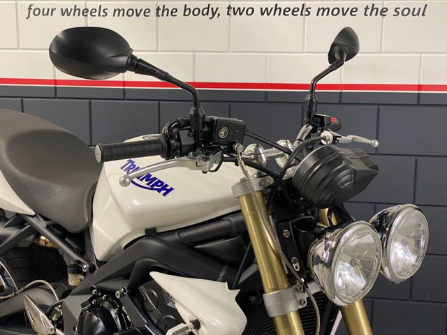 triumph - street-triple