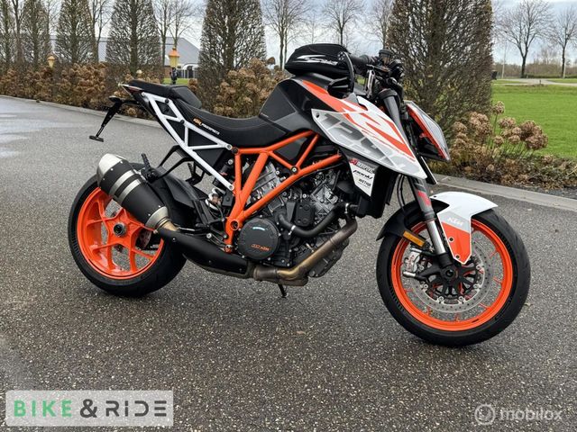 ktm - 1290-super-duke-r
