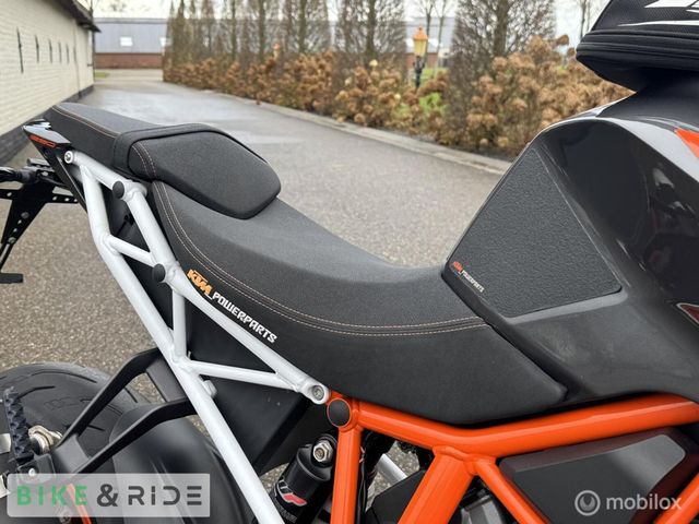 ktm - 1290-super-duke-r