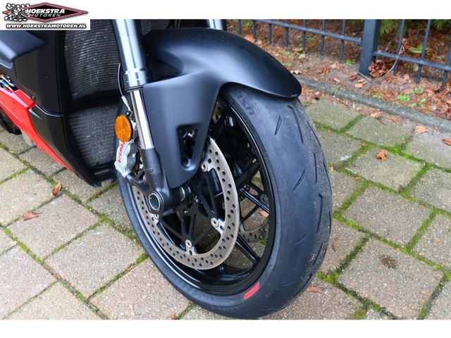 ducati - streetfighter-v4