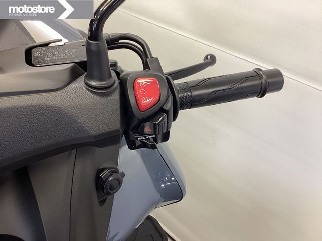 yamaha - tricity-300