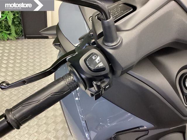 yamaha - tricity-300