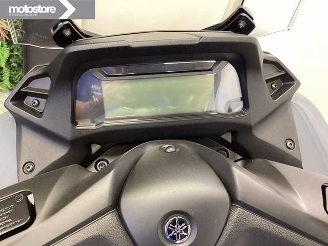 yamaha - tricity-300