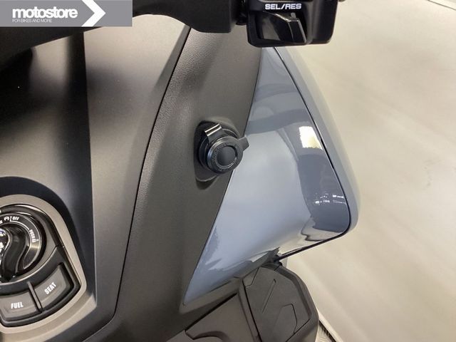 yamaha - tricity-300