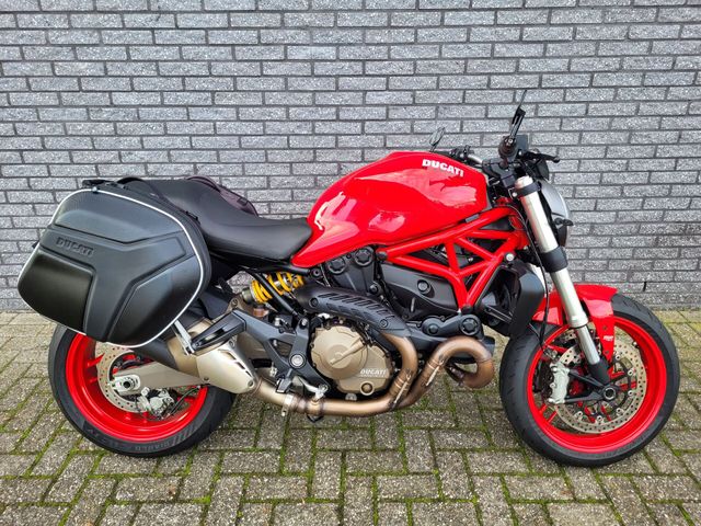 ducati - monster-821