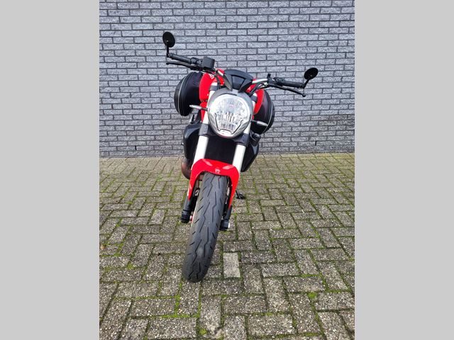 ducati - monster-821