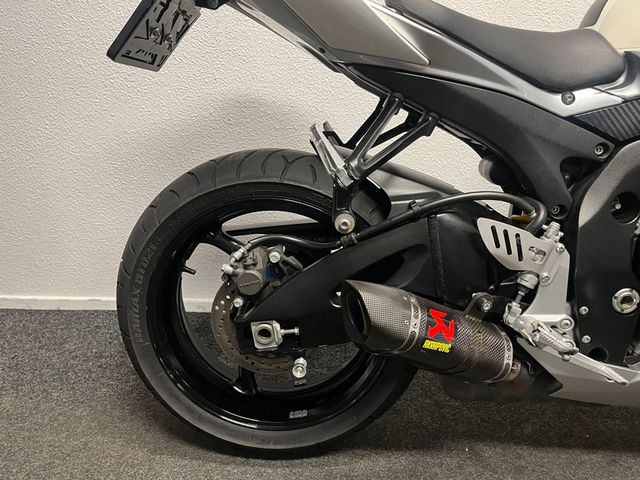 suzuki - gsx-r-750