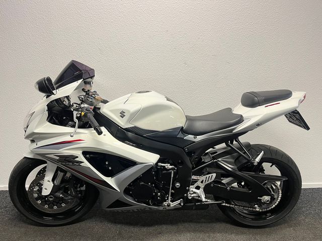 suzuki - gsx-r-750