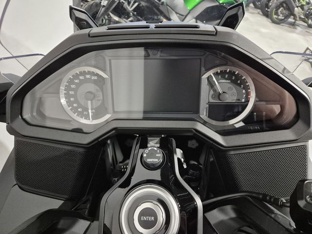 honda - gl-1800-goldwing