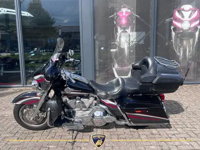 HARLEY-DAVIDSON ELECTRA GLIDE ULTRA SCREAMIN EAGLE CVO FLHTCUSE – foto 2