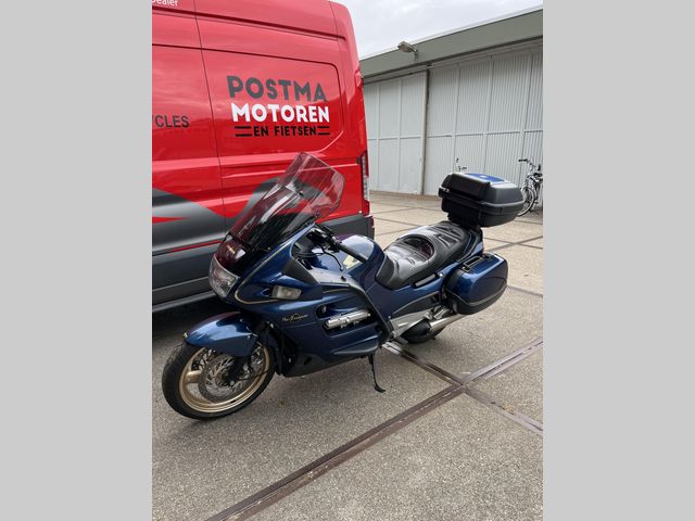 honda - st-1100-pan-european