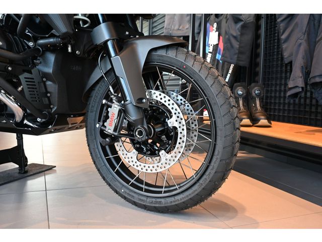 bmw - r-1300-gs-adventure-triple-black