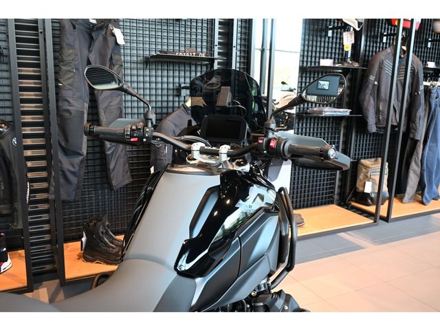 bmw - r-1300-gs-adventure-triple-black