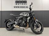 TRIUMPH TRIDENT 660
