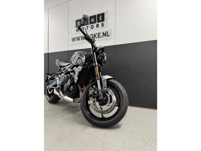triumph - trident-660