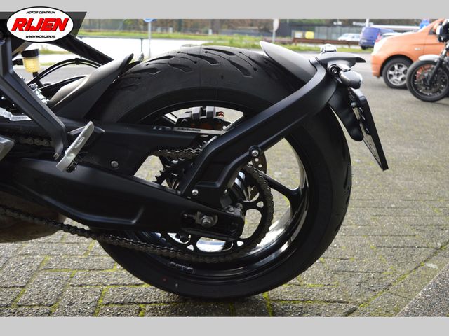 triumph - trident-660