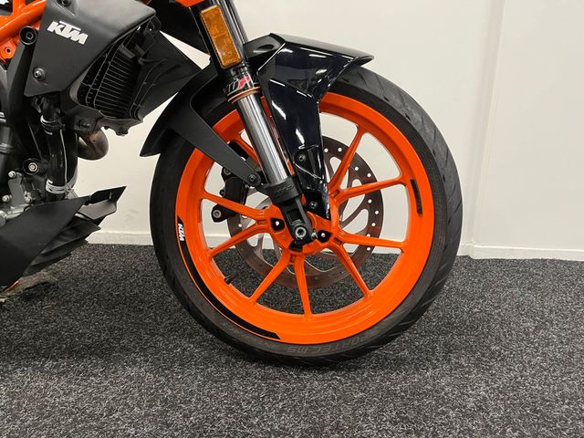 ktm - 390-duke