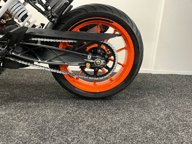 ktm - 390-duke