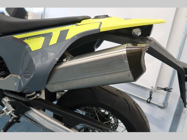 husqvarna - 701-supermoto
