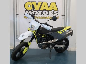 Husqvarna 701 Supermoto 2024 nieuw